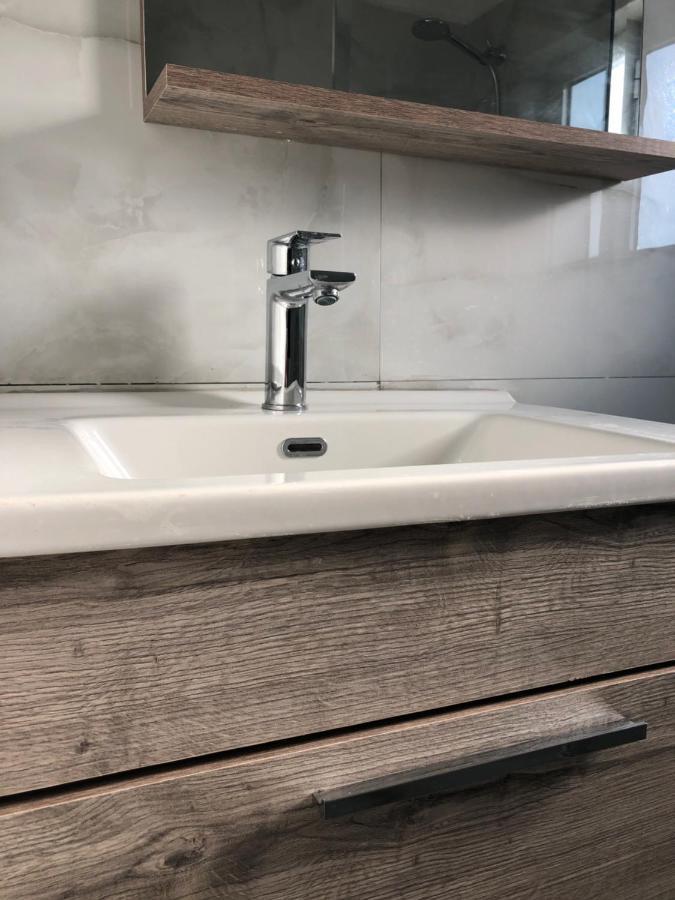 Sandri Apartment Himarë Dış mekan fotoğraf