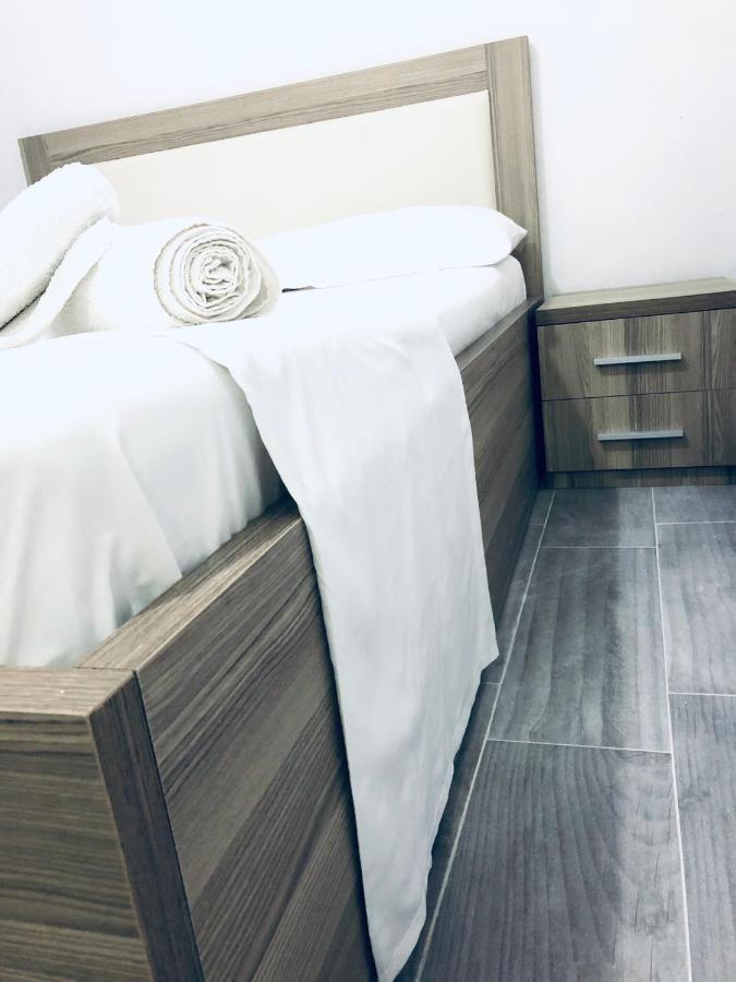 Sandri Apartment Himarë Dış mekan fotoğraf