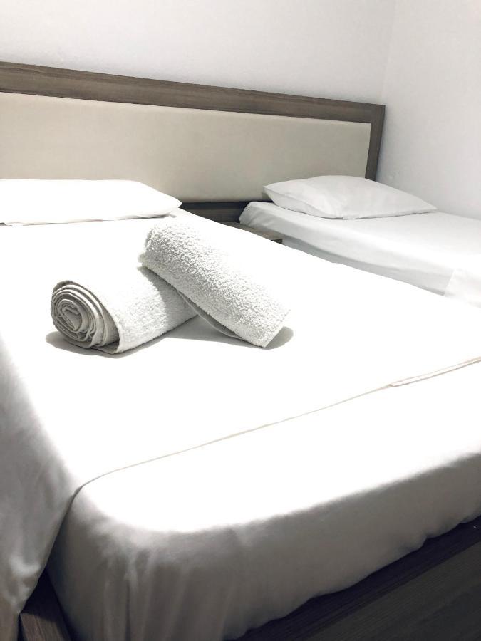 Sandri Apartment Himarë Dış mekan fotoğraf